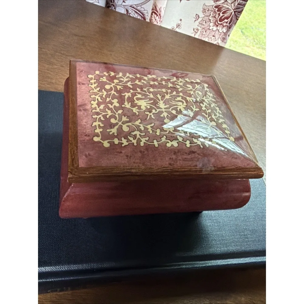 Vintage Sorrento Italian Inlaid Wine Red Musical Jewelry Box Torna A Surriento